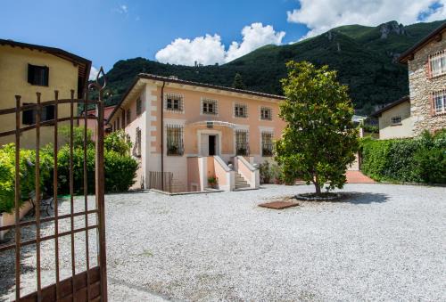 Camaiore Villa | Villa Melangola