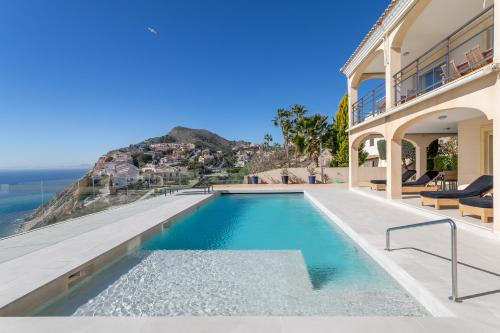 Coveta Fuma Villa | Villa Mina - First Line Villa