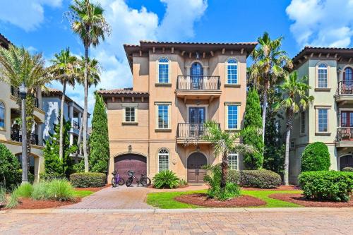 St. Tropez House | Villa Mirabella