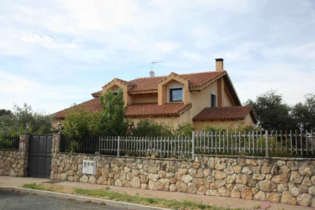 Carrascal de Barregas House | Villa Miranda