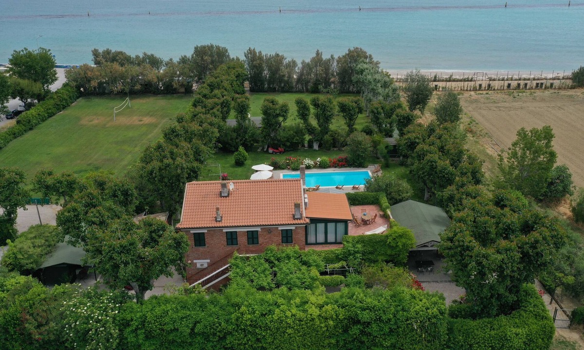Marina Palmense House | Villa Mirella Beach