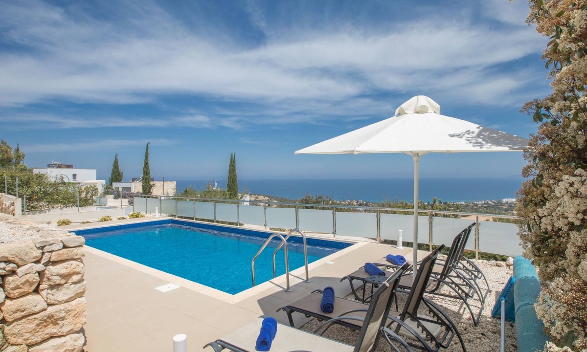 Latchi House | Villa mit Panoramablick auf das Meer von Latchi by Interhome