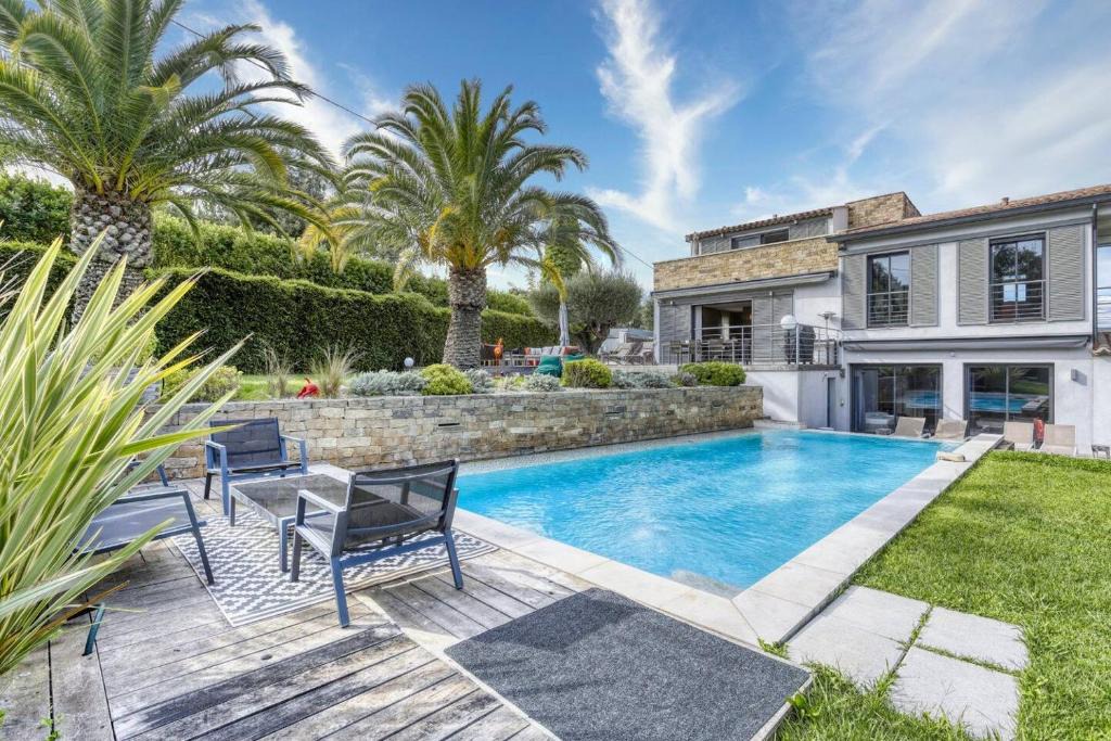 Cap-Ferrat Apartment | Villa Moderne avec Piscine et jardin
