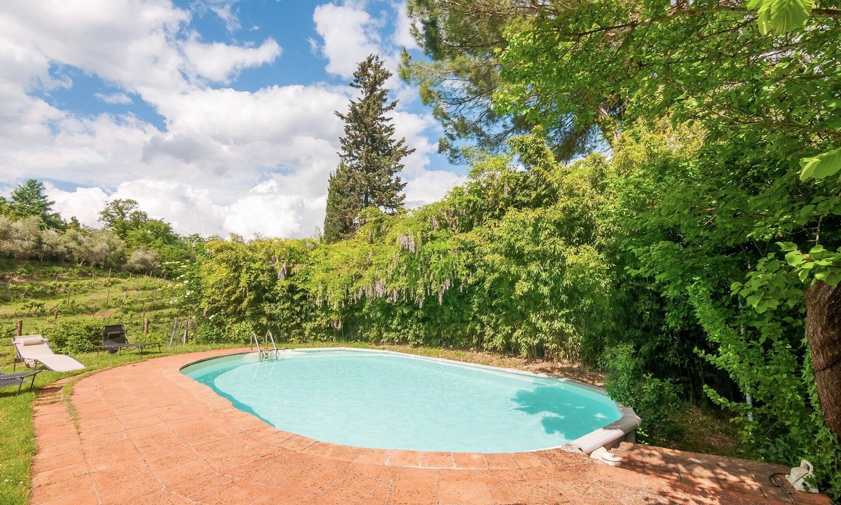Mercatale Val di Pesa Villa | Villa 'Molino' with Private Pool, Private Terrace and Wi-Fi