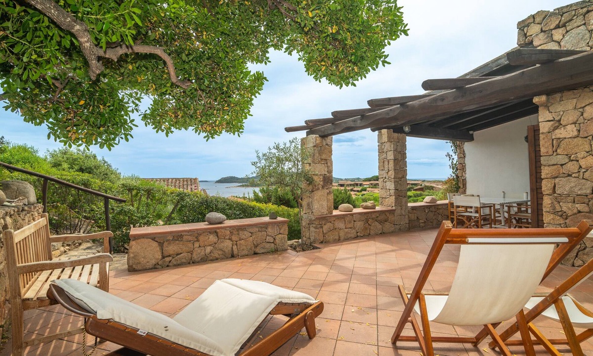 San Teodoro Villa | Villa 'Molara' with Sea View, Private Terrace, and Air Conditioning