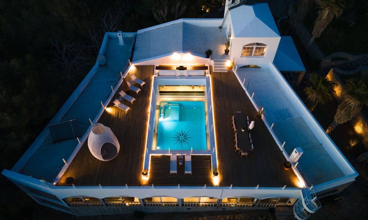 Santa Eulalia del Rio Villa | Villa Monochrome