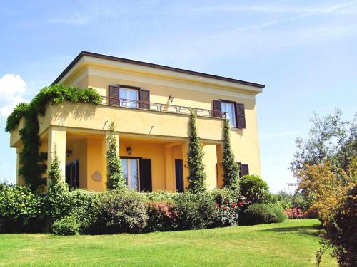 Capranica Villa | Villa Montecasciano
