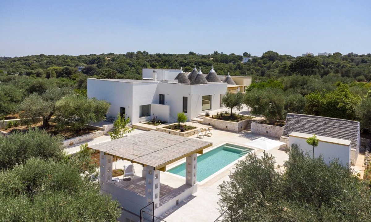 Cisternino Villa | Villa Monti | Elegant Villa with Pool in Itria Valley