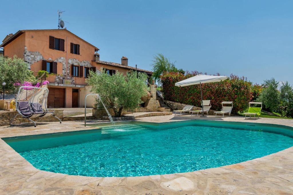Montone Villa | Villa Morotti by Mmega