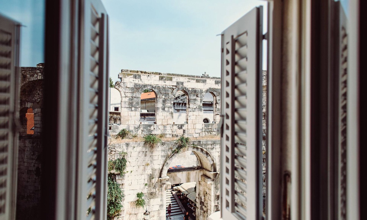 Old Town Hotel | Villa Nepos Hotel