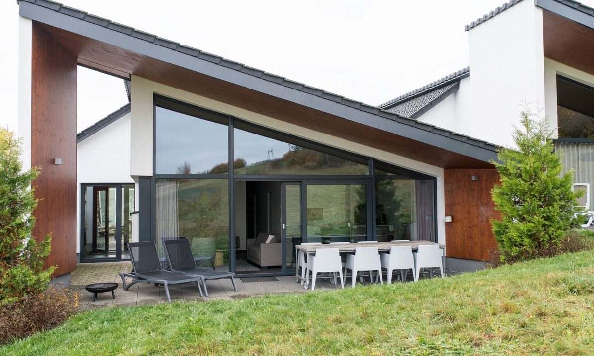Neuastenberg Villa | Villa 'Neuastenberg Alexander 4' with Mountain View, Shared Terrace and Wi-Fi