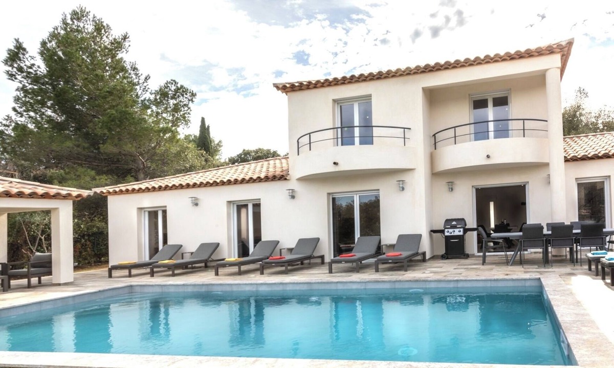 Cotignac Villa | Villa Neuve de Charme à Cotignac 4 Suites Spacieuses Immersion Provençale