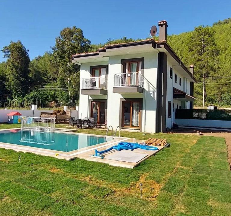 Tasbuku Villa | Villa Noyan