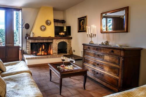 Perugia House | Villa Nuba, in campagna e a 5 minuti dal cuore del centro storico, elegante residenza con due sale da bagno, jacuzzi e ogni comfort