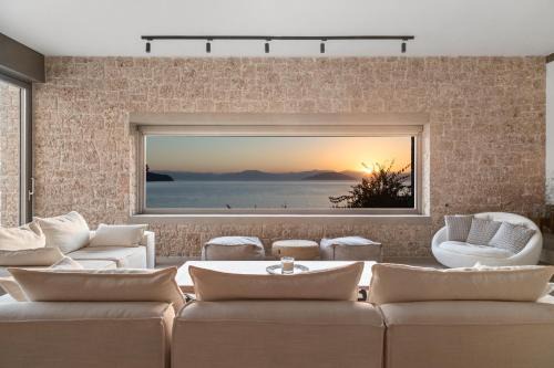 Kilada Villa | Villa Olea - Luxury Villa with Swimming pool, Tennis court & Beach Volley