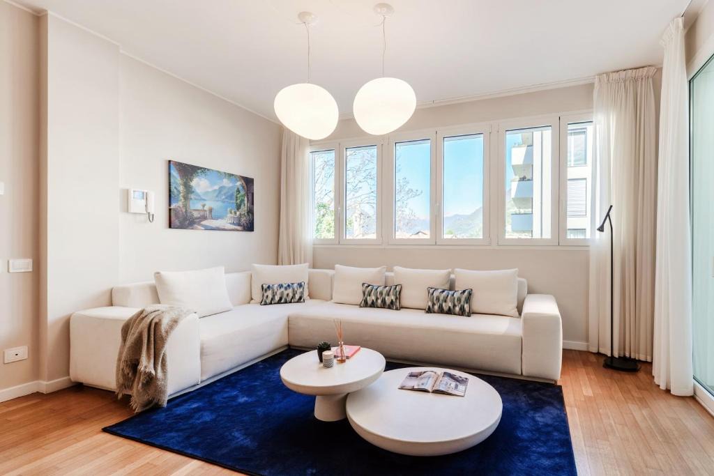 Como Apartment | Villa Olmo Luxury Suites - by MyHomeInComo