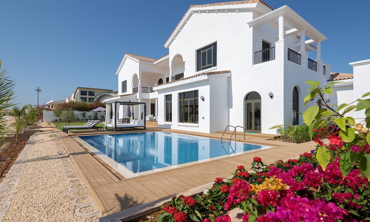 Palm Jumeirah Villa | Villa on Beach w/Private Pool The Palm Jumeirah
