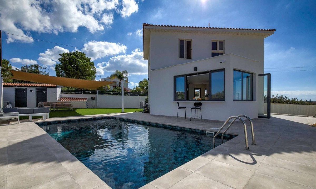 Kouklia Villa | Villa Panorama by Ezoria Villas