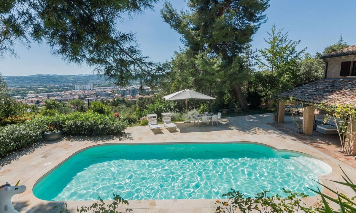 Pesaro Villa | Villa Panorama - Private villa, 4 bedrooms, pool, A/C, wifi, beach 1 km, Marche