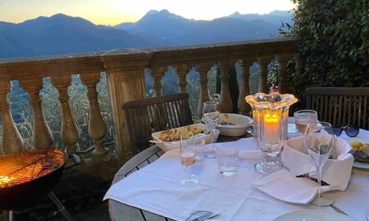 Coreglia Antelminelli Villa | Villa Paradiso,stunning views+gardens,heated pool