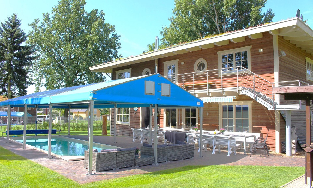 Petershagen House | Villa Pfeffer heated pool 24° - 9 bathrooms - PREMIUM - Ebeling Ferienhaus