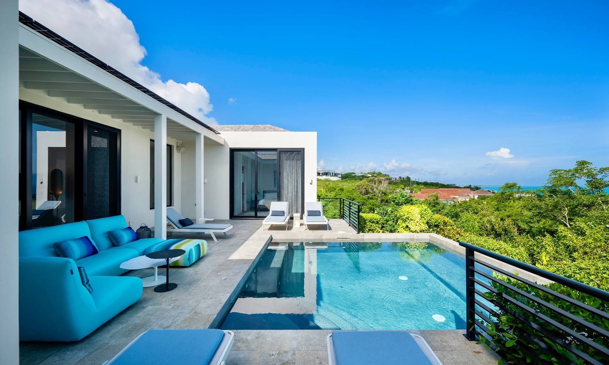 Blue Mountain Villa | Villa Pluto with Private Pool - Skyline Villas