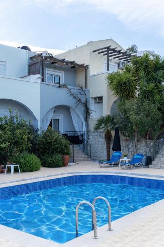 Chorafakia Apartment | Villa Polani Elegant Maisonette with Pool