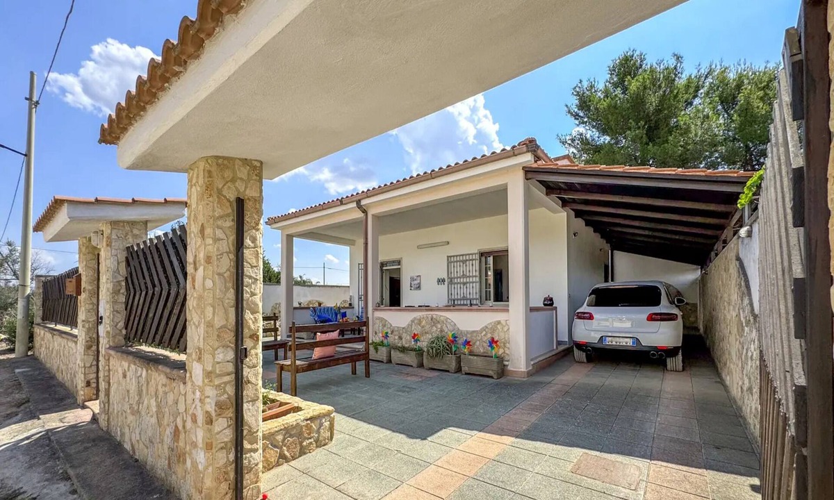 Torre Squillace House | Villa Poseidon clima e parking