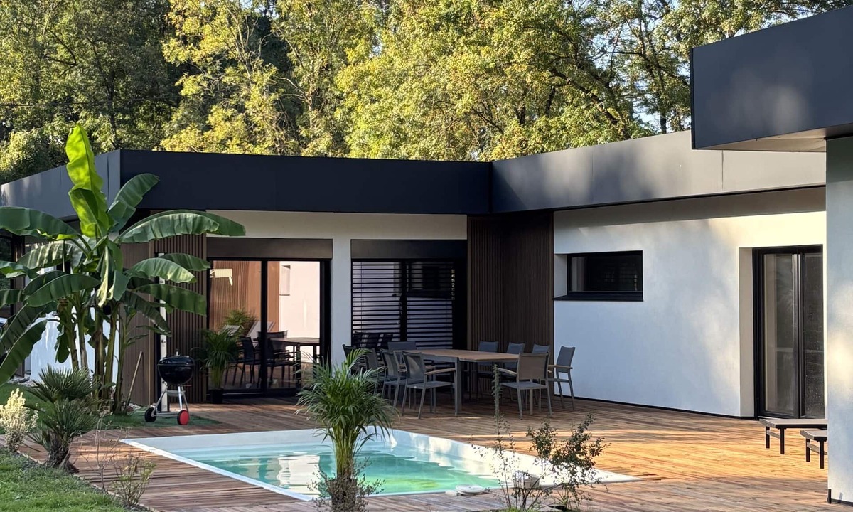Ouchamps Villa | Villa-Private Bathroom-Designer-Countryside view