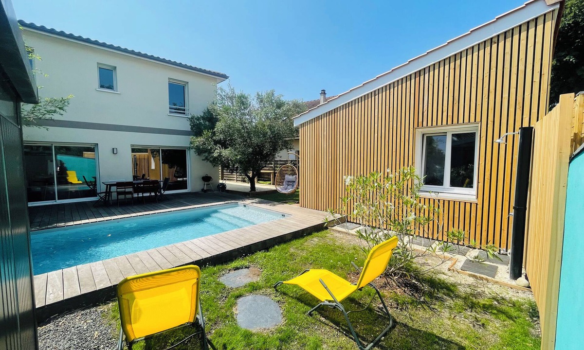 Pessac House | Villa Rafael junior