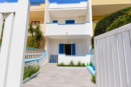 San Pietro Vernotico House | Villa Ranieri- Fronte Mare, AC, Wi-Fi e Giardino