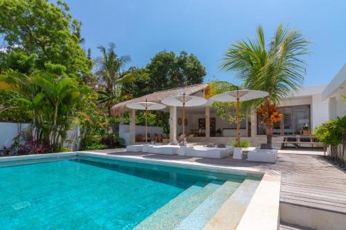 Amlapura Villa | Villa Rasa Senang, with private cook and pool