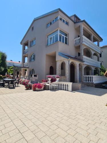 Milcetici Apartment | Villa Rea