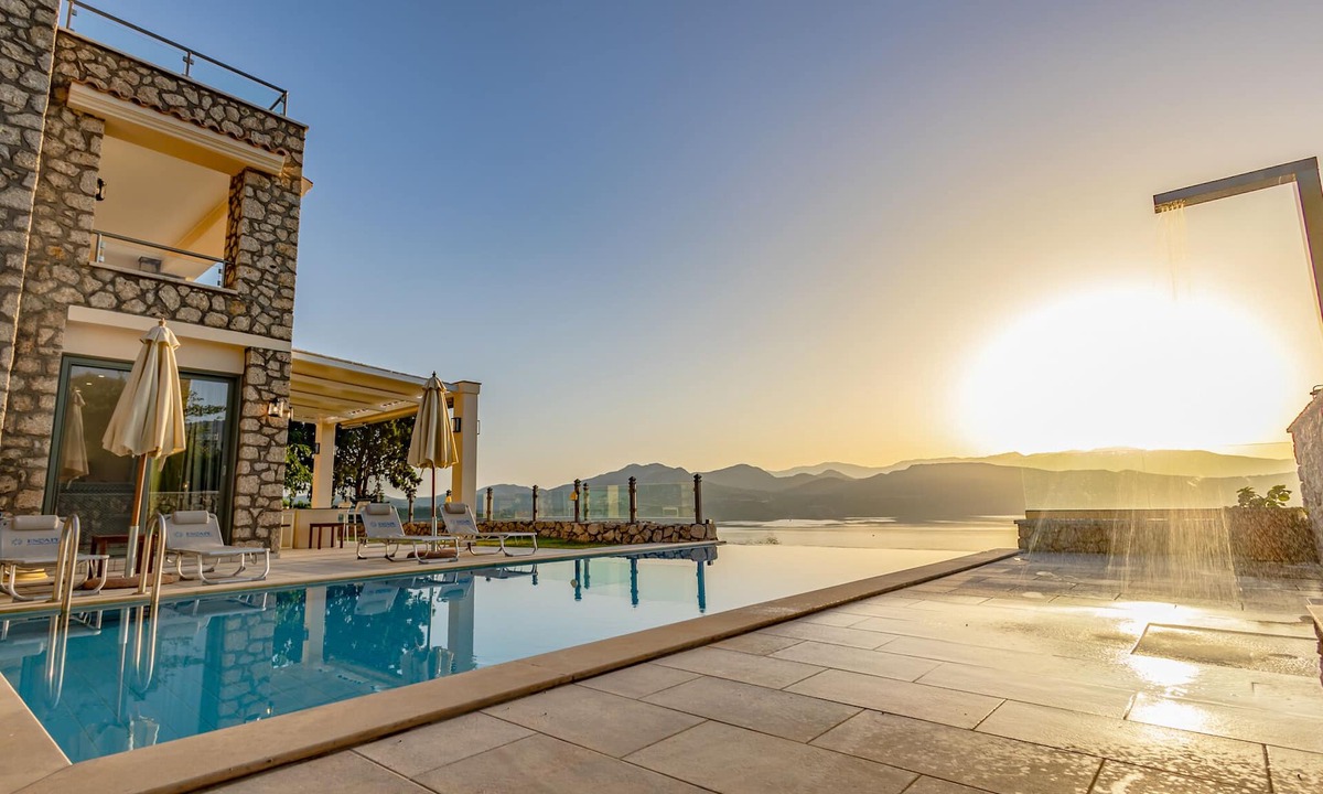 Katouna Villa | Villa Regina, a fabulous 4 bedroom villa, overlooking the Ionian Pelagus!