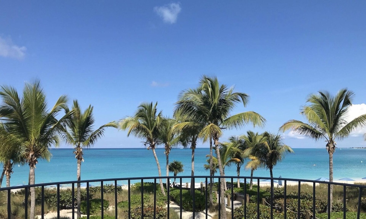 Grace Bay Condo | Villa Renaissance 203: Book August Now And Save 10%!