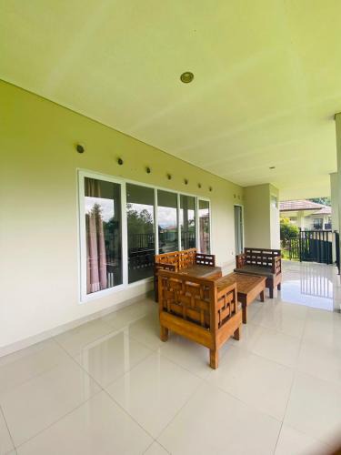 Megamendung House | Villa restu adel