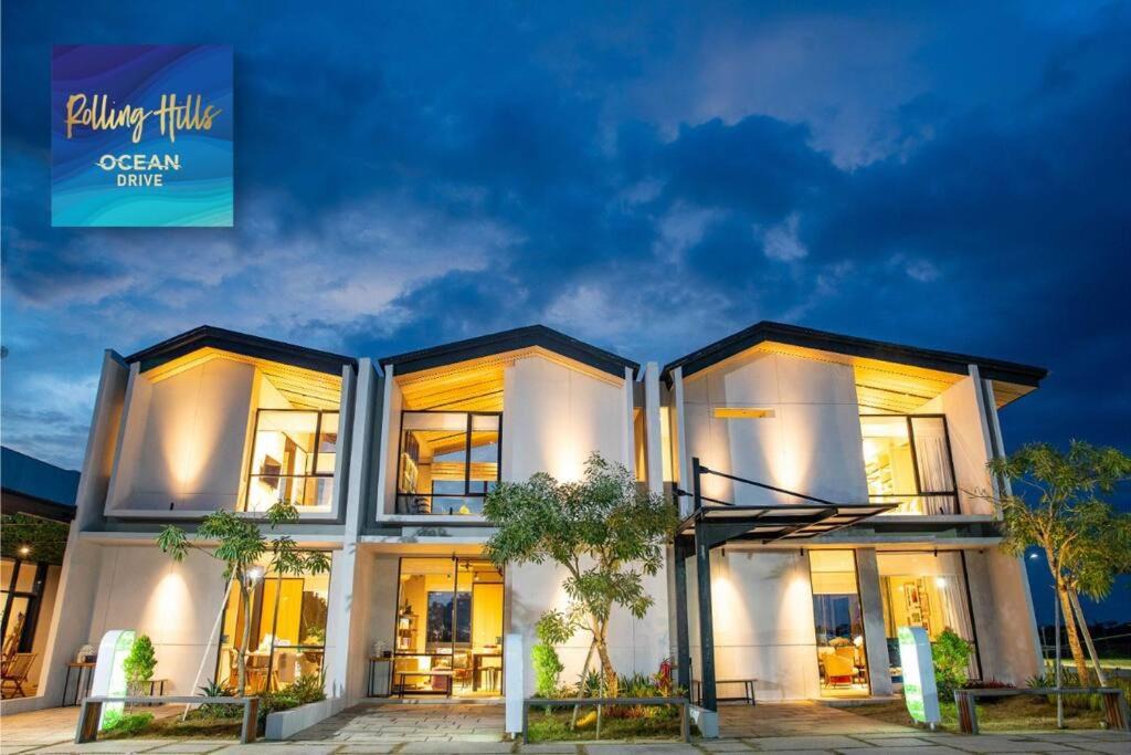 Makassar Villa | Villa Rolling Hills Depan Trans Mall Makassar