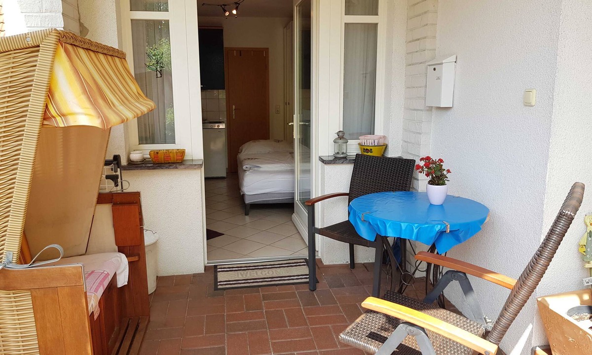Koserow Apartment | Villa Romantica App. Terrace, beach chair, sun loungers - Villa Romantica