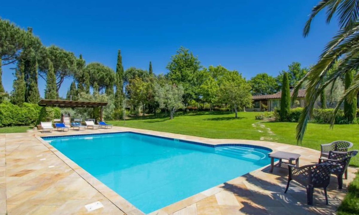 Cecina House | Villa Rosa by Interhome