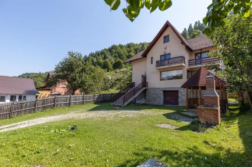 Bran Villa | Villa Roua