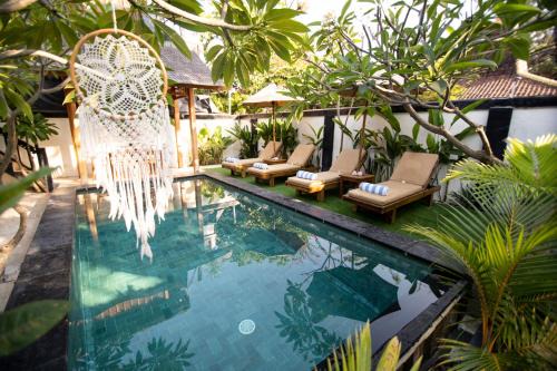 Gili Air Villa | Villa Rumah Singa