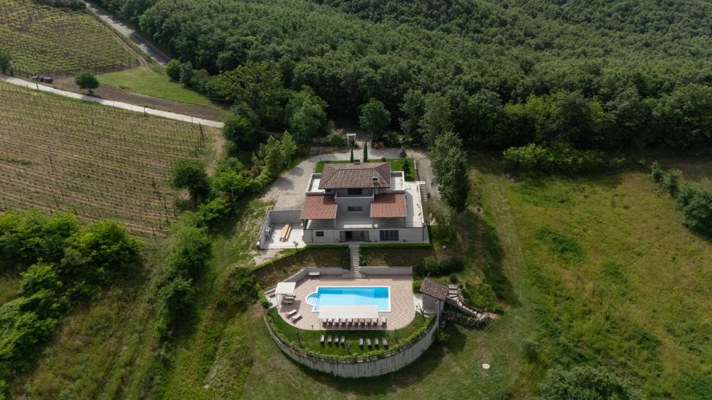 Caiazzo Villa | Villa Santoro al Paradiso Verde, Villa intera con Piscina