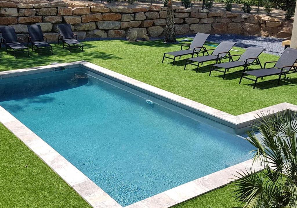 Plan-de-la-Tour Bed & Breakfast | Villa Saona