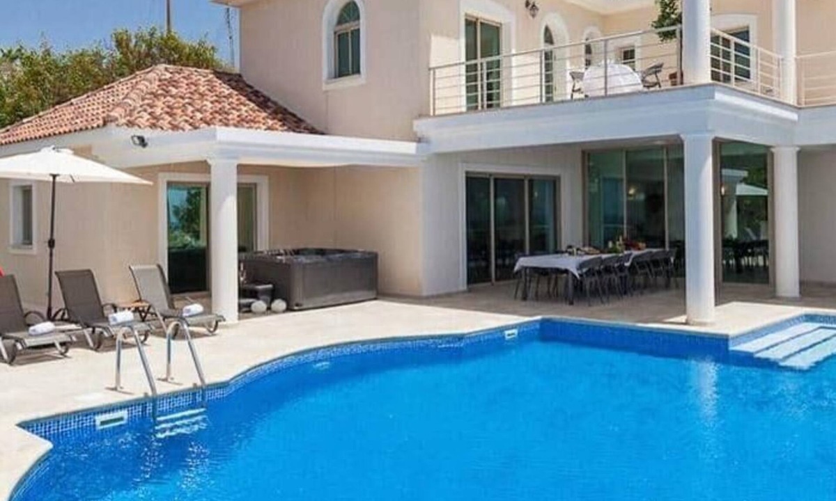 Kissonerga Villa | Villa Sarah - Spacious Villa, Private Pool, Amazing Views!