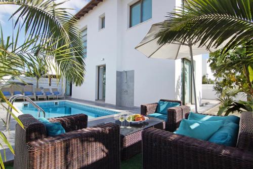Paralimni Villa | Villa Serena