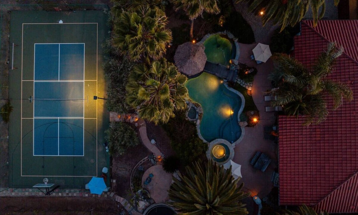 Fallbrook House | Villa Serena | Pool, Pickleball & Luxury Retreat