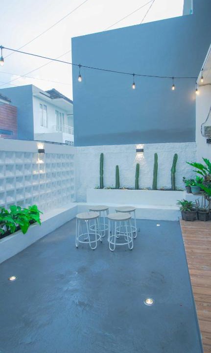 Oro Oro Ombo Villa | Villa Shiny with Karaoke & Chill Spot
