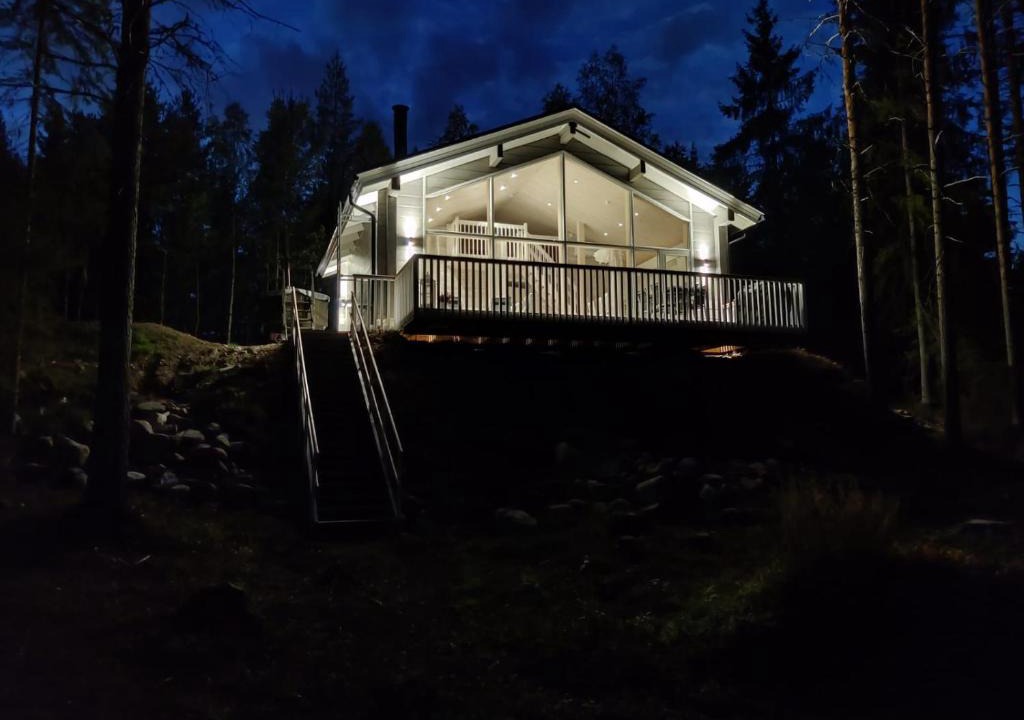 Rovaniemi Villa | Villa Sirius Sieri, nice Log-Cottage by the lake