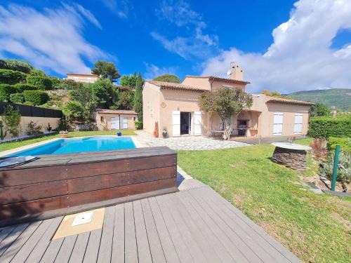Cavaliere Villa | Villa spacieuse avec piscine et vue mer à Cavalaire - FR-1-226B-147