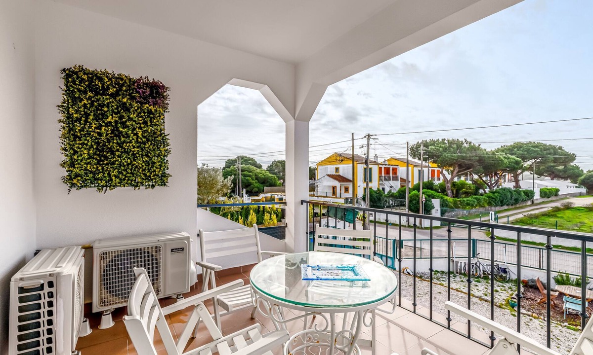 Castelo Villa | Villa 'Sublime Sun and Van, By Meco Stays' with Balcony and Wi-Fi